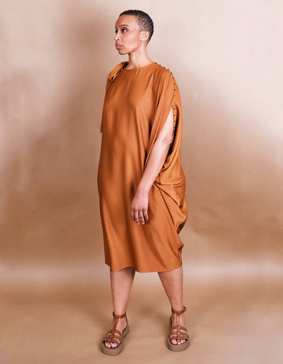 Faustia Dress